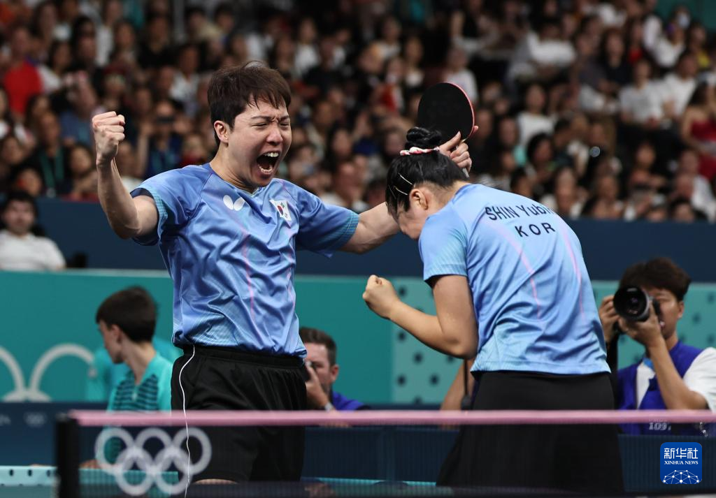 她也能保持 她也能保持