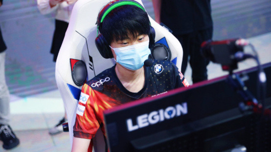 赛中出现混 赛中出现混